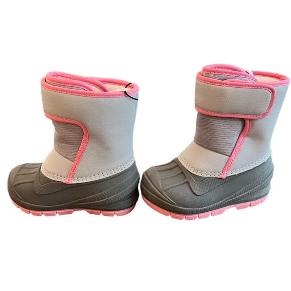 Girls Lenny waterproof winter boots by Cat & Jack. - Picture 4 of 9